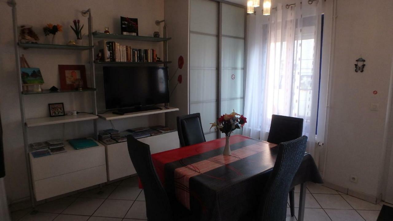 Gite Voltaire Sotteville-les-Rouen Екстер'єр фото